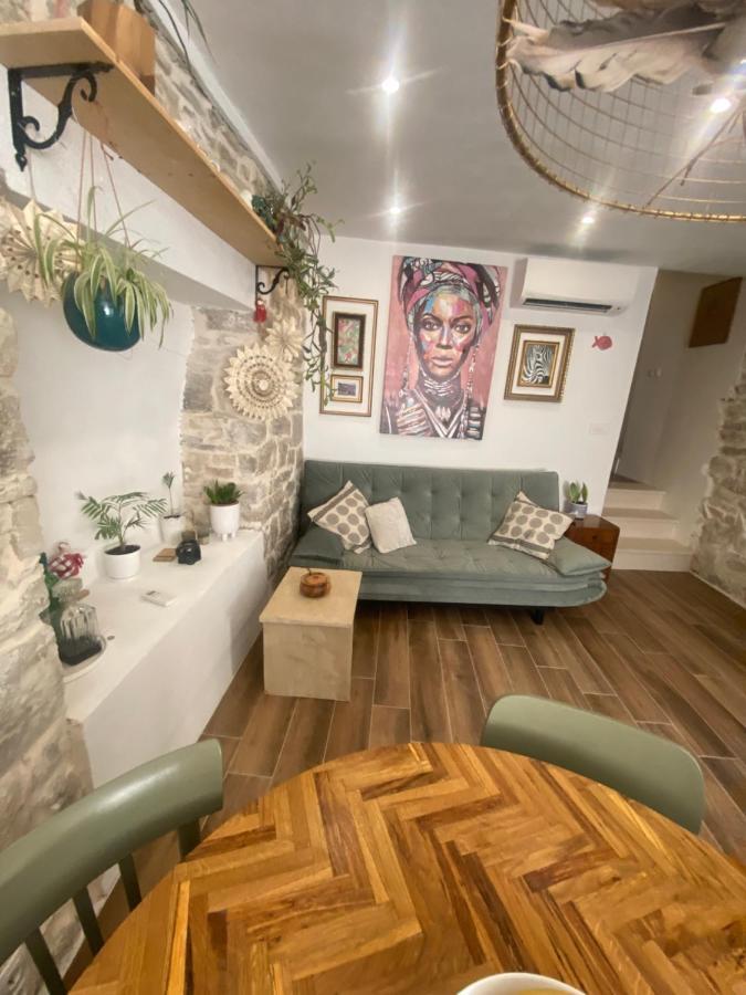Apartman Oleandar Kaštela Buitenkant foto