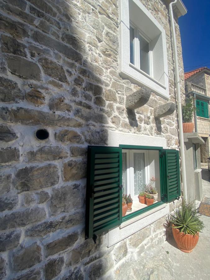 Apartman Oleandar Kaštela Buitenkant foto