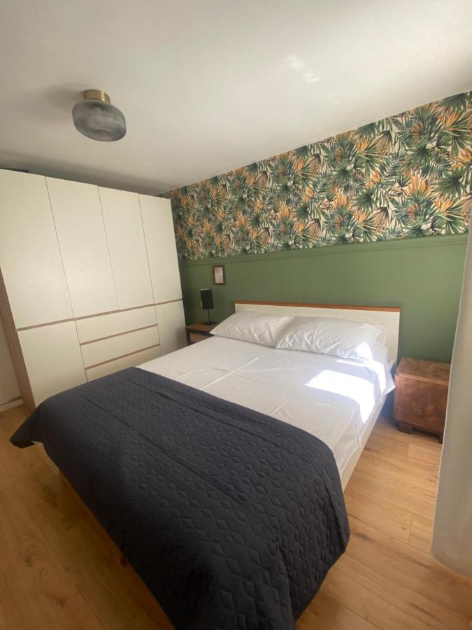 Apartman Oleandar Kaštela Buitenkant foto